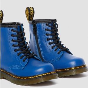 Dr Airwave Martens Boots(New in Box)